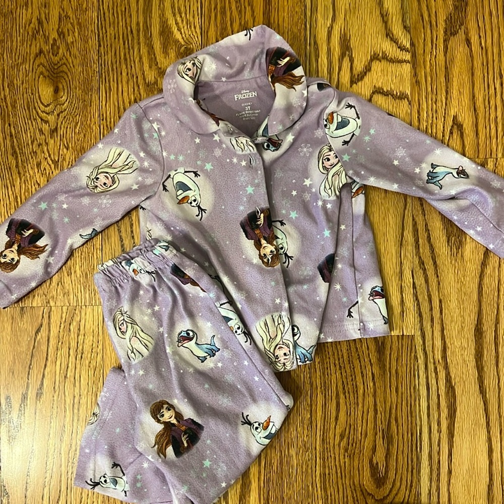 Frozen flannel pajamas